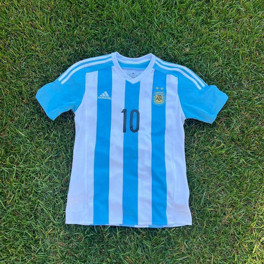 Lionel Messi 2011 Argentina jersey mens size S Small